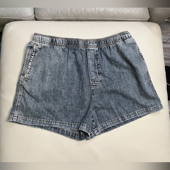 NWT - Zara Women’s Denim Relaxed Jogger Short - Size XL - Picture 2 of 7